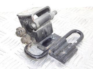 петля двери Audi A4 B7 2006, 3.2 л., AUK, бензин, 6МКПП, черный, универсал, полный привод, 8E0833412