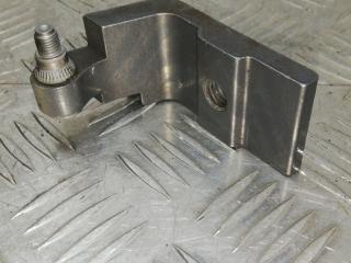 петля двери BMW 5 серия E60/E61 [рестайлинг] 2008, 2.0 л., N47 D20 A, дизель, МКПП, серый, седан, задний привод, 41527200246, 7068090