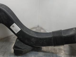 патрубок воздушного фильтра BMW 7 серия F01/F02 F01 2011, 4.4 л., N63 B44 A, бензин, АКПП, седан, задний привод, 13717577473, 7577473