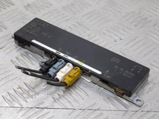 усилитель антенны Audi A6 4F/C6 [рестайлинг] 2008, 2.7 л., дизель, МКПП, универсал, передний привод, 4F9035225D