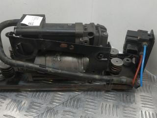 компрессор пневмоподвески BMW 7 серия F01/F02 F02 2012, 4.4 л., N63 B44 A, бензин, black sapphire metallic (475), полный привод, 6875176, 37206875176, 37206789450, 6789450