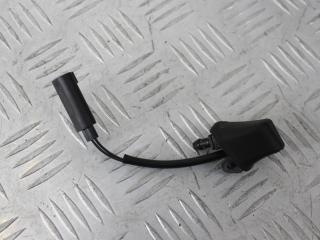 форсунка омывателя лобового стекла BMW 3 серия E90/E91/E92/E93 [рестайлинг] 2008, 3.0 л., M57 D30 (306D3), дизель, МКПП, space-grey metallic, кабриолет, задний привод, 61667131299, 8365385