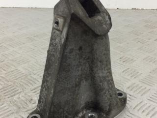 кронштейн двигателя BMW 7 серия F01/F02 F02 2012, 4.4 л., N63 B44 A, бензин, black sapphire metallic (475), полный привод, 22116777621, 6777621