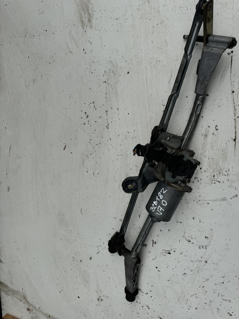 механизм стеклоочистителя (трапеция дворников) Volvo V70 2 поколение 2000 - фото №1