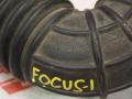 патрубок воздушного фильтра Ford Focus 1 поколение [рестайлинг] 2004, 1.6 л., бензин, МКПП, белый, седан, передний привод, 2S419R504AB - фото №3