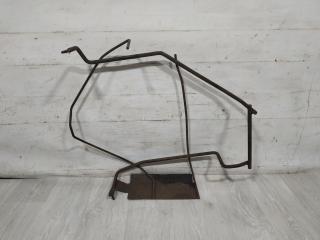 крепление запаски Mitsubishi Space Wagon 2 поколение (Typ N30/N40) 1995