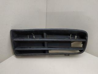 заглушка (решетка) в бампер Volkswagen Golf 4 поколение 2003, 1J0853665B