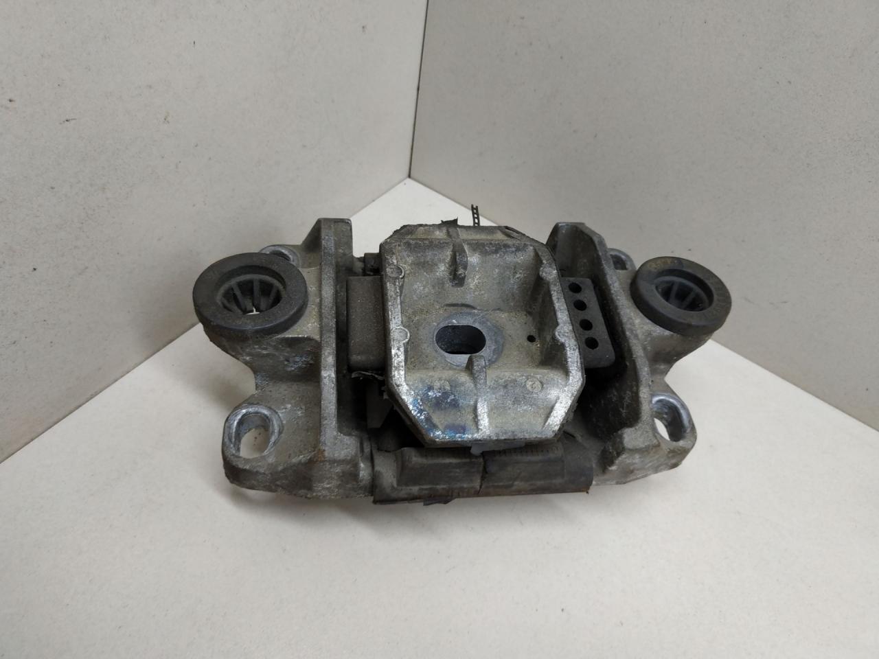 подушка крепления двигателя Peugeot 307 1 поколение 2003, 2.0 л., HDi, RHY (DW10TD), дизель, 5МКПП, синий, универсал, передний привод - фото №1