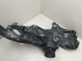 кронштейн генератора Renault Scenic 1 поколение 1999, 1.6 л., i, бензин, 5МКПП, хетчбэк 5 дв., 8200169566