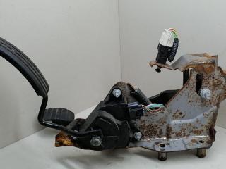 педаль Renault Modus 1 поколение JP0J 2004, 1.4 л., i, K4J 770, бензин, 5МКПП, красный, хетчбэк 5 дв., передний привод, 8200139322