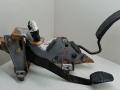 педаль Renault Modus 1 поколение JP0J 2004, 1.4 л., i, K4J 770, бензин, 5МКПП, красный, хетчбэк 5 дв., передний привод, 8200139322 - фото №5