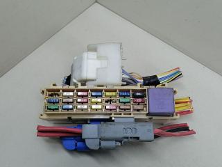 блок предохранителей Renault Modus 1 поколение JP0J 2004, 1.4 л., i, K4J 770, бензин, 5МКПП, красный, хетчбэк 5 дв., передний привод, 8200241944
