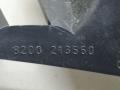 крепление фары правой Renault Modus 1 поколение JP0J 2004, 1.4 л., i, K4J 770, бензин, 5МКПП, красный, хетчбэк 5 дв., передний привод, 8200213560 - фото №3