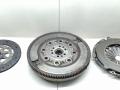 комплект сцепления Peugeot 1007 1 поколение 2007, 1.6 л., HDi, 9HZ (DV6TED4), дизель, 5МКПП, серебристый, хетчбэк 3 дв., передний привод, 205284, 2051R9 - фото №2