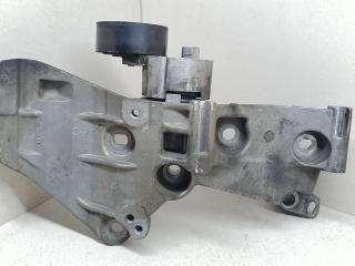 кронштейн генератора Renault Laguna 3 поколение BT0A 2009, 1.5 л., DCi, K9K 780, дизель, 6МКПП, серый, передний привод, 8200669494