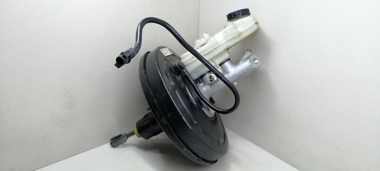 цилиндр тормозной главный Renault Megane 2 поколение 2003, 1.4 л., i, K4J 730, бензин, МКПП, серебристый, хетчбэк 5 дв., передний привод, TRW, 8200157453 - фото №1