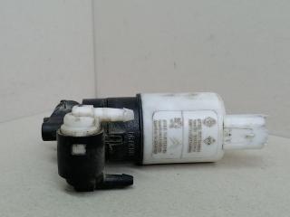 насос (моторчик) омывателя стекла Renault Scenic 2 поколение JM0G 2005, 1.9 л., DCi, F9Q 812, дизель, 6МКПП, серый, минивэн, передний привод, 9641553880, 8200067015, 9641553980, 8200595886