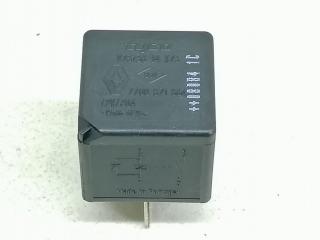 блок управления вентилятором (реле) Renault Laguna 3 поколение BT0A 2009, 1.5 л., DCi, K9K 780, дизель, 6МКПП, серый, передний привод, 7700821864
