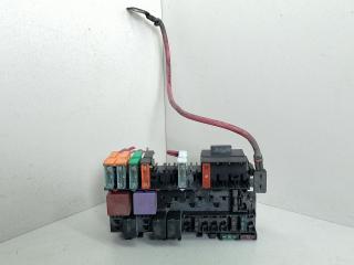 блок предохранителей Renault Scenic 1 поколение [рестайлинг] 1999, 1.6 л., i, бензин, МКПП, синий, минивэн, передний привод, 7703297988