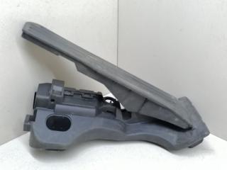 педаль Skoda Octavia 2 поколение (A5) 1Z 2005, 1.9 л., TDi, BJB, дизель, 5МКПП, бежевый, хетчбэк 5 дв., передний привод, 1K1721503P