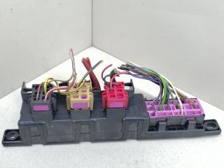блок предохранителей Volkswagen Passat B5 3B5 1997, 1.9 л., TDi, AHU, дизель, 5МКПП, серебристый, седан, передний привод, 8L0941822A