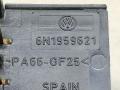 кнопка обогрева заднего стекла Volkswagen Polo 3 поколение 1998, 1.4 л., i, APQ, бензин, 5МКПП, зелёный, хетчбэк 5 дв., передний привод, 6N1959621 - фото №3