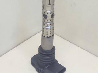 Наконечник свечной Volkswagen Passat B4 1996, 1.0 л., бензин, 06B905115M