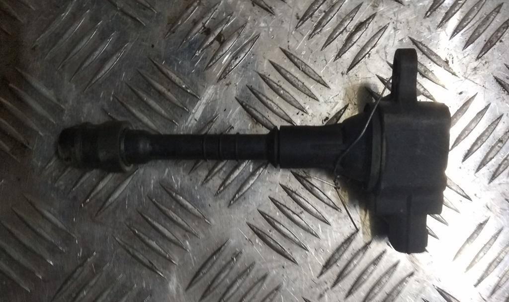Наконечник свечной Nissan Almera Tino V10 2002, 1.0 л., бензин - фото №1