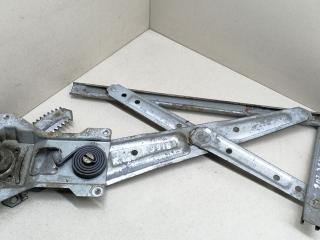 стеклоподъемник задний правый Nissan Serena С23 [2-й рестайлинг] C23 1997, 1.6 л., i, GA16DE, бензин, 5МКПП, синий, микроавтобус, задний привод, 827200C302