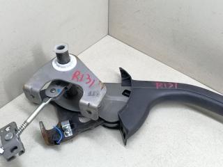 рычаг ручного тормоза (ручника) Hyundai i30 1 поколение 2010, 1.6 л., CRDi, дизель, 6МКПП, серебристый, хетчбэк 5 дв., передний привод, 597102R000WK