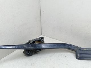 педаль Mitsubishi Lancer 6 поколение CB4A 1993, 1.6 л., i, 4G92 (SOHC 16V), бензин, 5МКПП, синий, седан, передний привод, MB539798