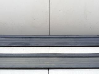накладка на порог внутренняя Mitsubishi Lancer 6 поколение CB4A 1993, 1.6 л., i, 4G92 (SOHC 16V), бензин, 5МКПП, синий, седан, передний привод, MB817366, MB817365