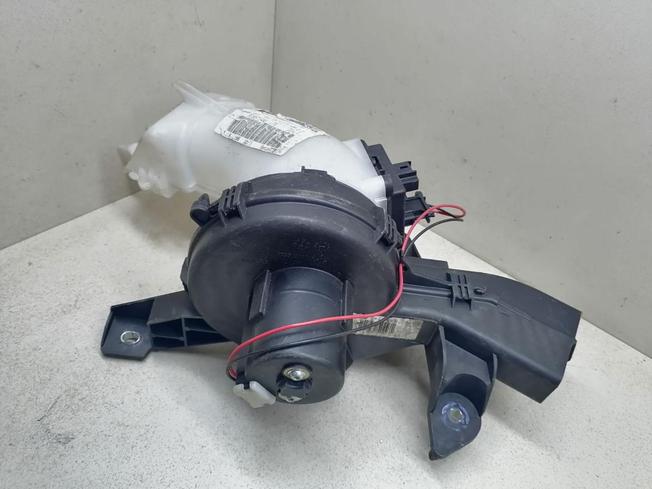 моторчик печки Citroen C4 Grand Picasso 1 поколение 2007, 1.6 л., HDi, 9HZ (DV6TED4), дизель, 5МКПП, минивэн, передний привод, DENSO, 9650872480, A43000700 - фото №1