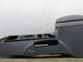 подлокотник Kia Sorento 1 поколение 2004, 2.5 л., CRDi, D4CB, дизель, 5МКПП, чёрный, внедорожник 5 дв., полный подключаемый привод, 846103E000 - фото №3