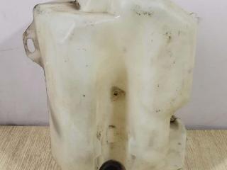 бачок омывателя Renault Megane 2 поколение [рестайлинг] 2007, 1.5 л., дизель, МКПП, серый, универсал, передний привод, 8200104705