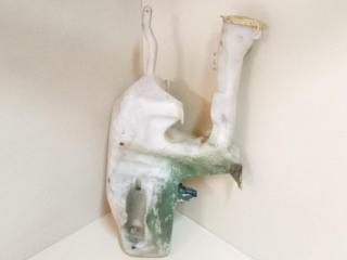 бачок омывателя Mitsubishi Carisma 1 поколение [рестайлинг] 2000