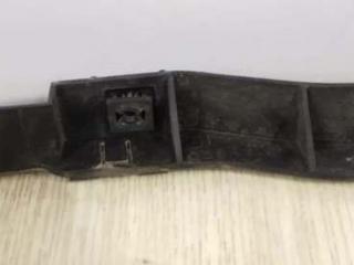 крепление ( кронштейн ) крыла Honda Pilot 1 поколение 2004, 3.5 л., i, J35A4, бензин, АКПП, бежевый, внедорожник 5 дв., полный привод