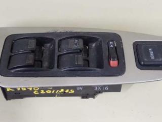 кнопка стеклоподъемника двери передней левой Honda Pilot 1 поколение 2004, 3.5 л., i, J35A4, бензин, АКПП, бежевый, внедорожник 5 дв., полный привод, 35750-S9V-A010M1