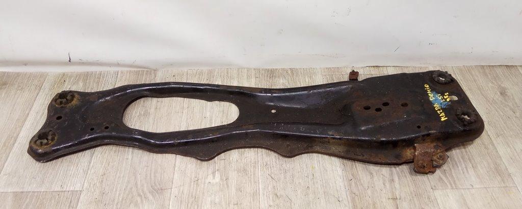 балка под радиатор Mazda Demio DW 1998, 1.5 л., i, бензин, передний привод - фото №1