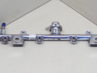 топливная рампа Mazda 6 GG 2003, 2.0 л., i, бензин, АКПП, серебристый, универсал, LF0113150