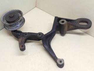 кронштейн двигателя Renault Scenic 2 поколение 2004, 2.0 л., i, бензин, 8051845G