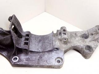 кронштейн двигателя Volkswagen Golf 3 поколение 1999, 06A903143H