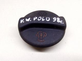 пробка расширительного бачка Volkswagen Polo 3 поколение 1998, 357121321C