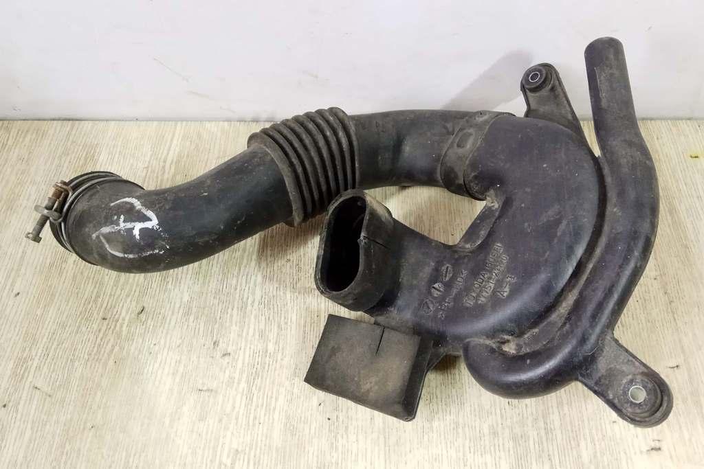воздуховод (дефлектор) радиатора Toyota Prius 2 поколение 2005, 1.5 л., бензин, АКПП, черный, хетчбэк 5 дв., передний привод, 1775121120 - фото №1