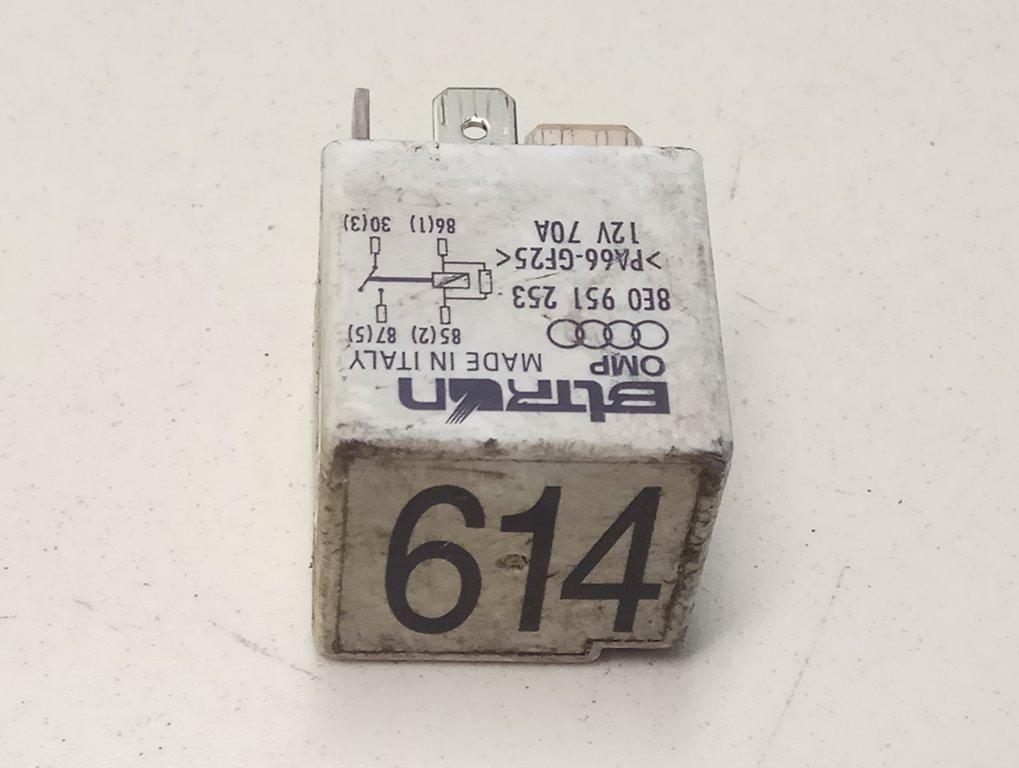 реле (прочие) Audi Q7 4L 2006, 8E0951253 - фото №1