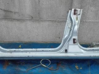 часть кузова (вырезанный элемент) Mazda 323F BJ 1999