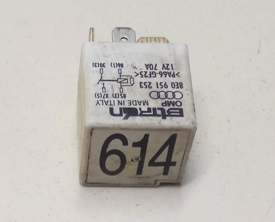 реле (прочие) Audi Q7 4L 2006, 8E0951253 - фото №1