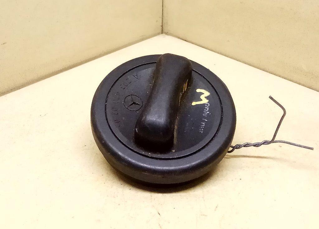 пробка топливного бака Mercedes-Benz C-Класс W203/S203/CL203 S203.204 2002, 2.2 л., CDi, дизель, АКПП, серый, универсал, задний привод, A2034700205 - фото №1