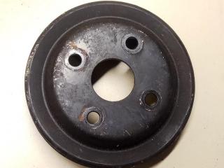 шкив помпы Kia Carnival 1 поколение [рестайлинг] 2003, 2.9 л., CRDi, дизель, МКПП, темно-зеленый, минивэн, передний привод, 0K55115131A