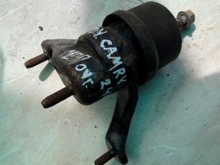 подушка крепления КПП Toyota Camry 6 поколение XV30 2004, 2.4 л., i, бензин, МКПП